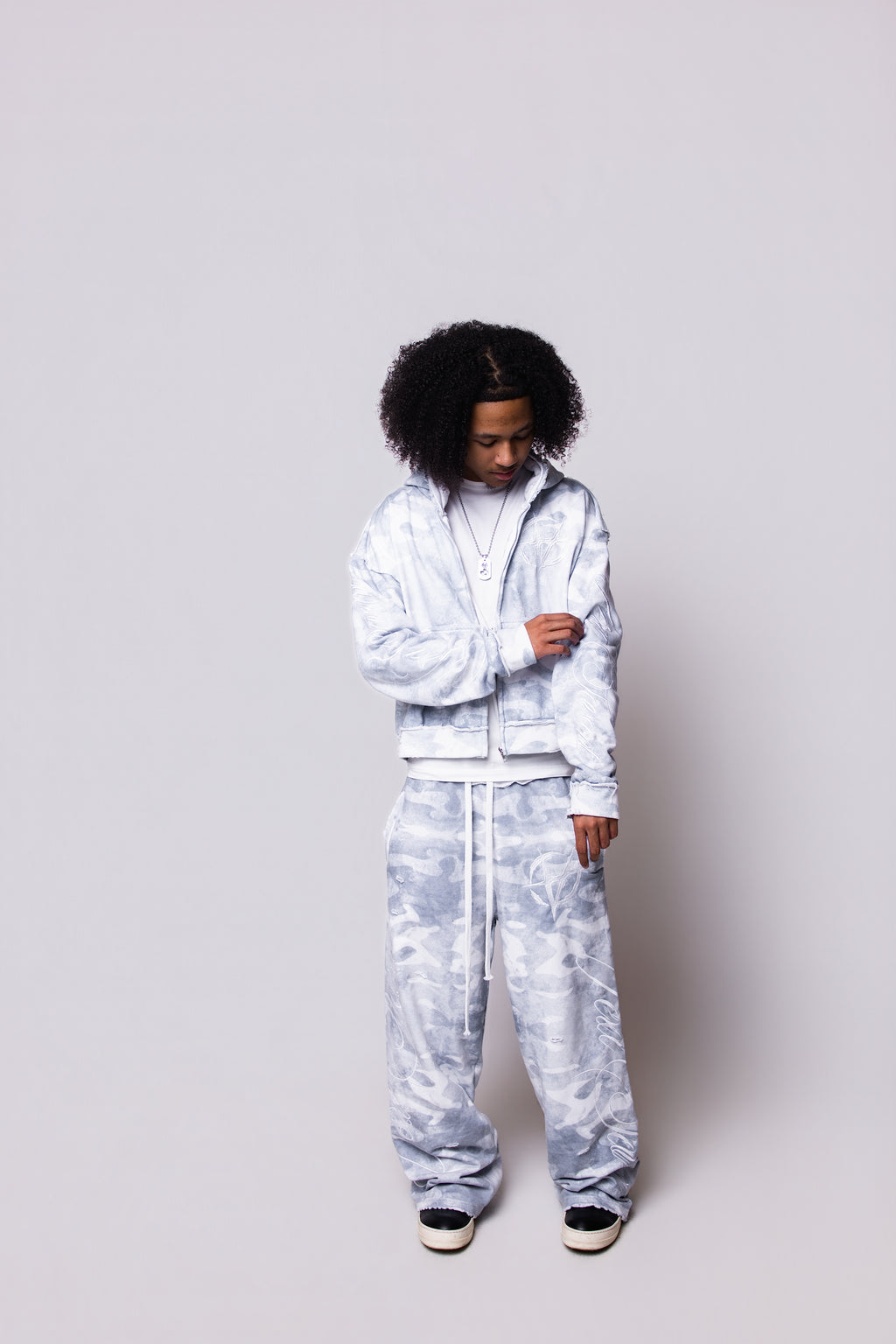 VERA CLOUD/WHITE WASH HOODIE & SWEATPANT SET